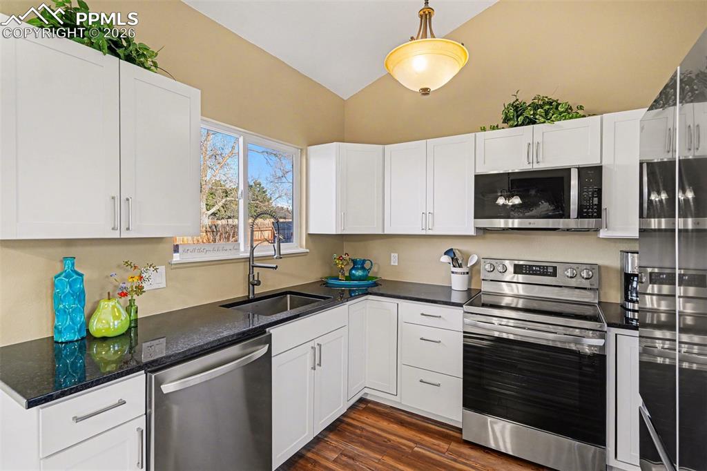New cabinets and granite countertops!