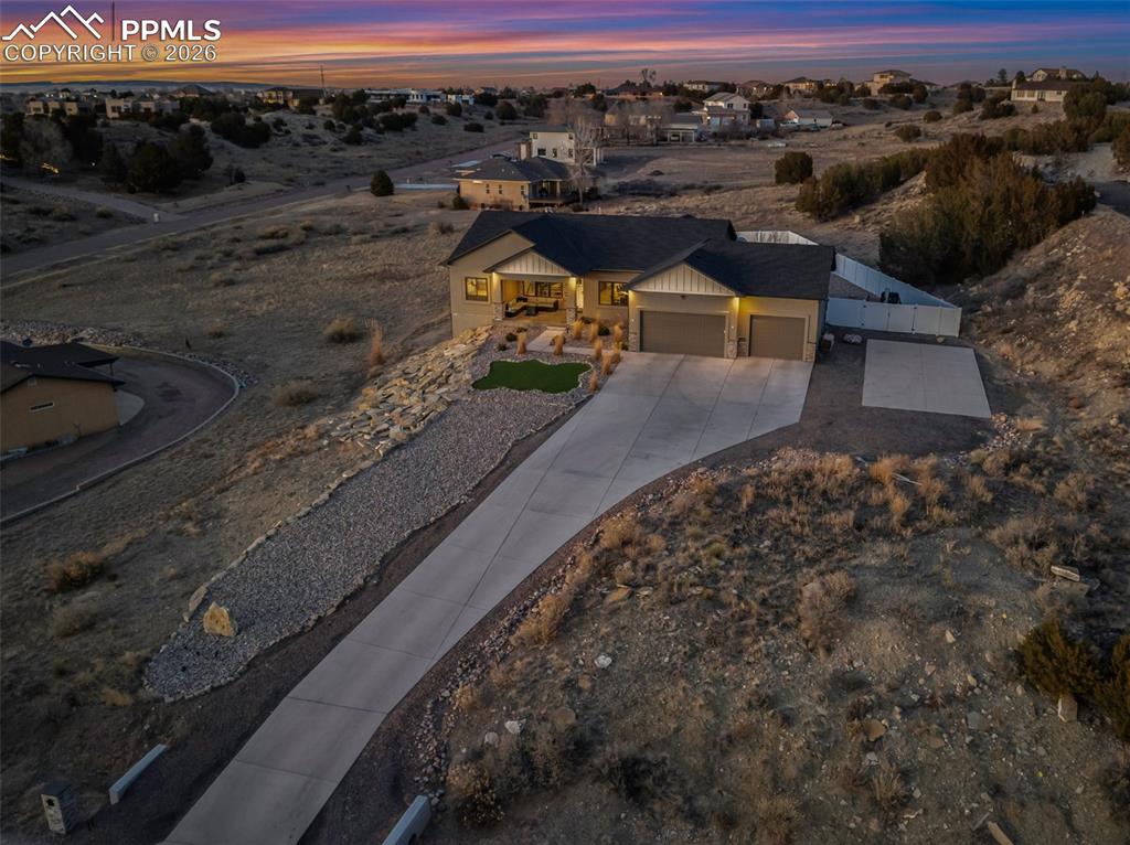 113 W Alexis Drive photo 2