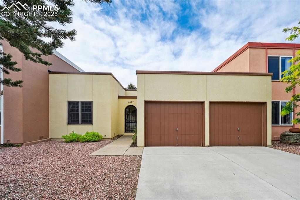 1927 Calle De Seville photo 2