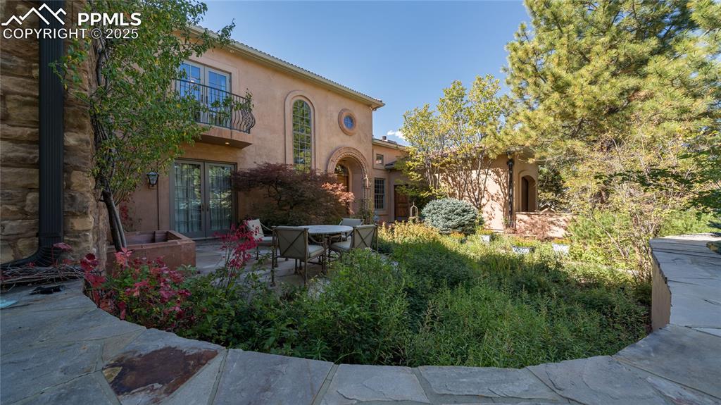 4896 Stonehill Road photo 3