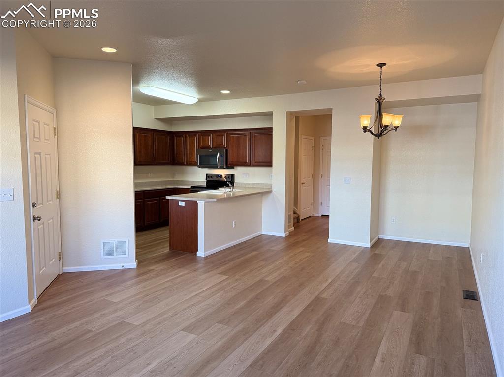 8728 Eckberg Heights photo 3