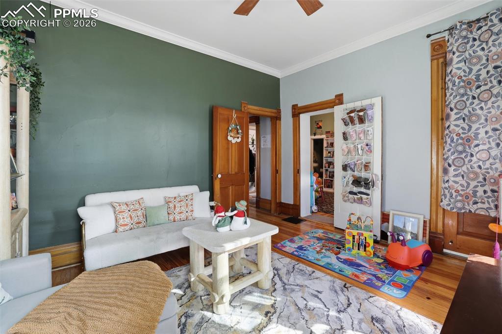 2930 W Pikes Peak Avenue