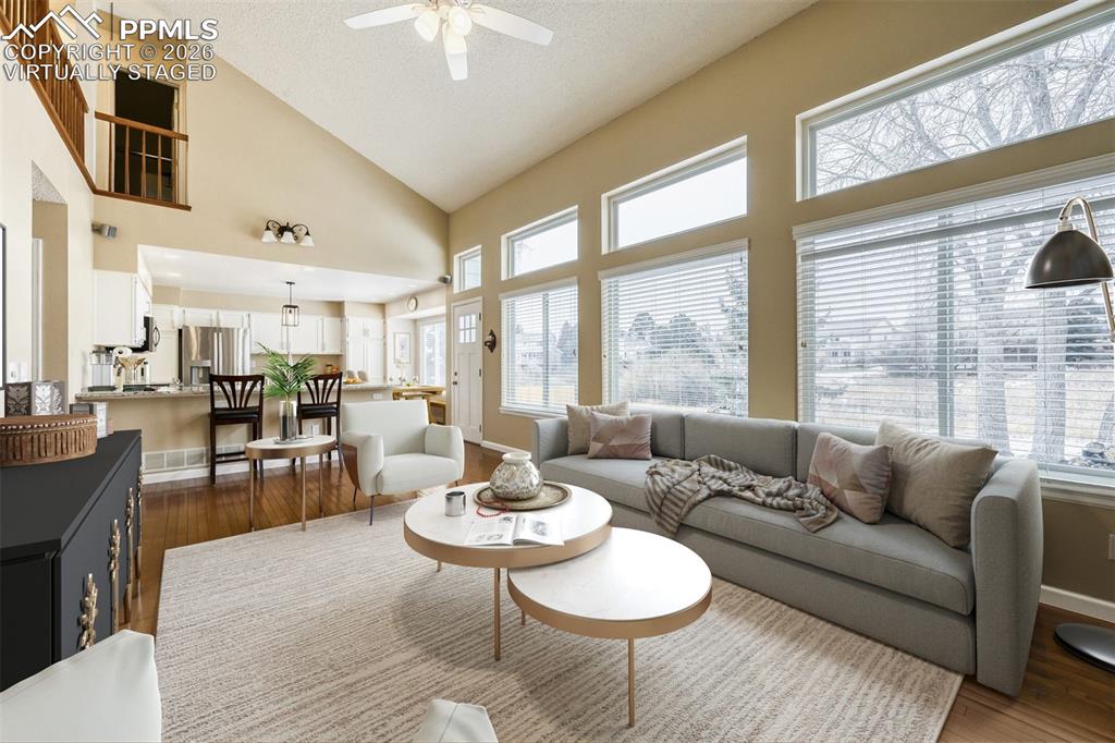 160 Holbrook Street photo 3