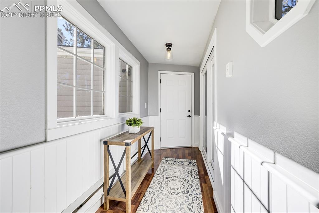Breezeway/mudroom connecting
the two car garage to the main
house