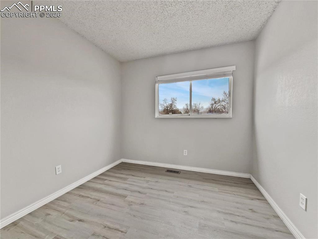 2525 Ogden Place photo 2