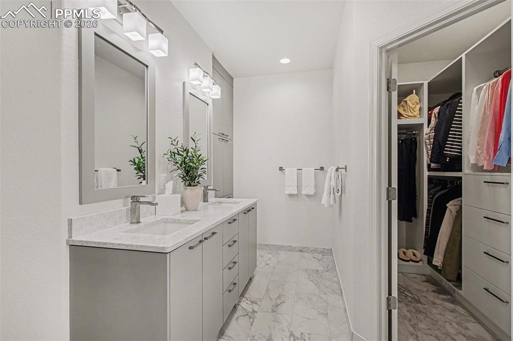 Custom walk in closet