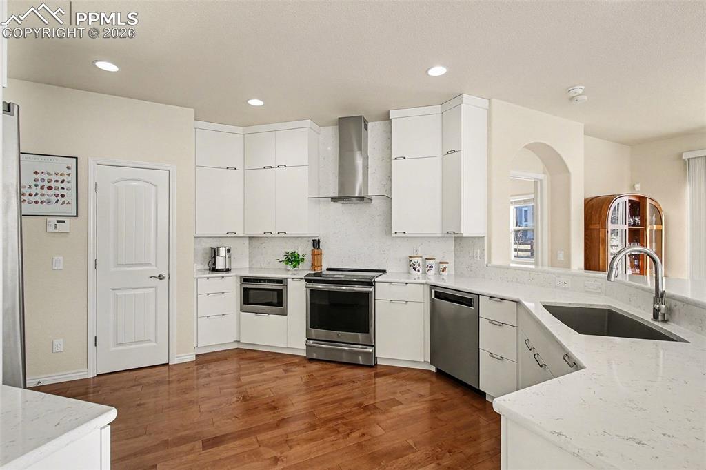 Beautifully updated kitchen
