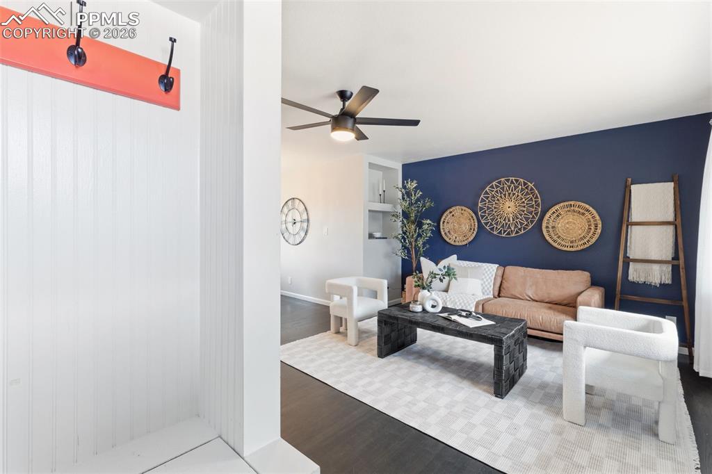 2939 N Institute Street photo 3