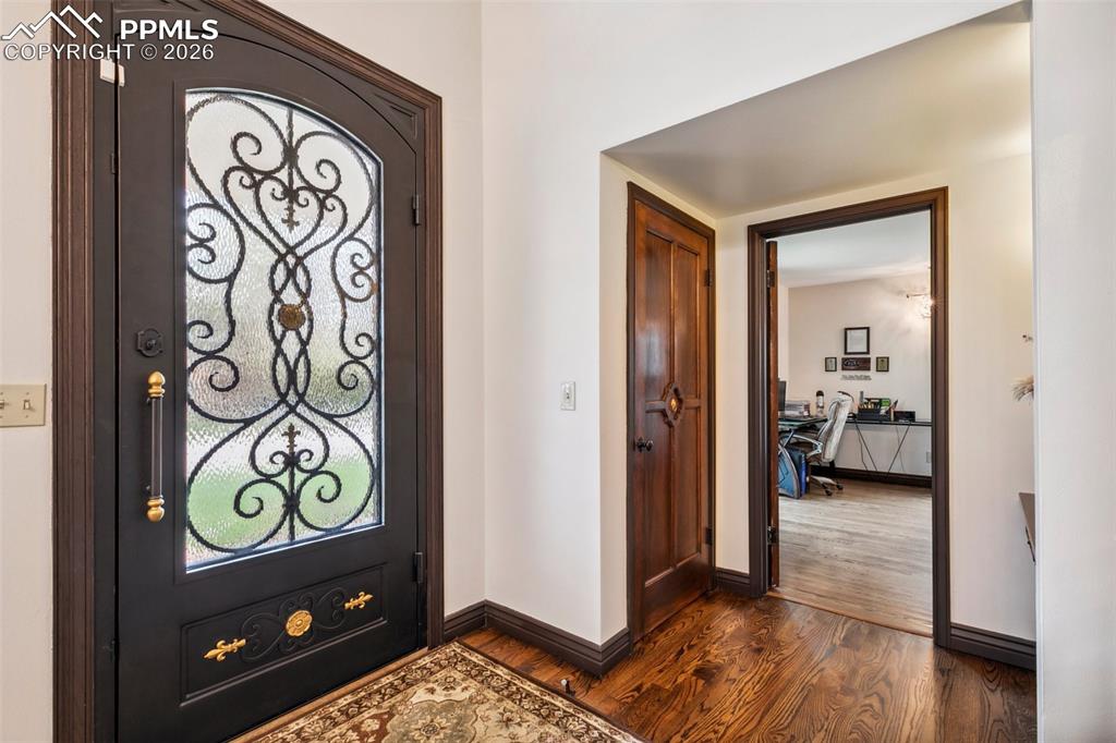 26 Hutton Lane photo 3