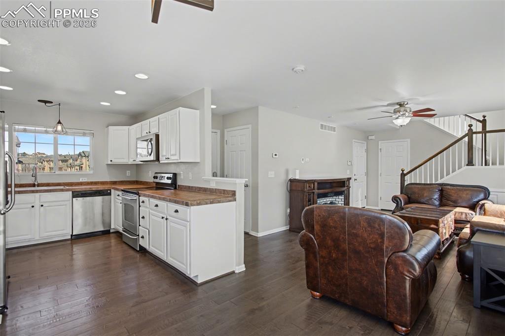 Open Main Level Floor Plan 