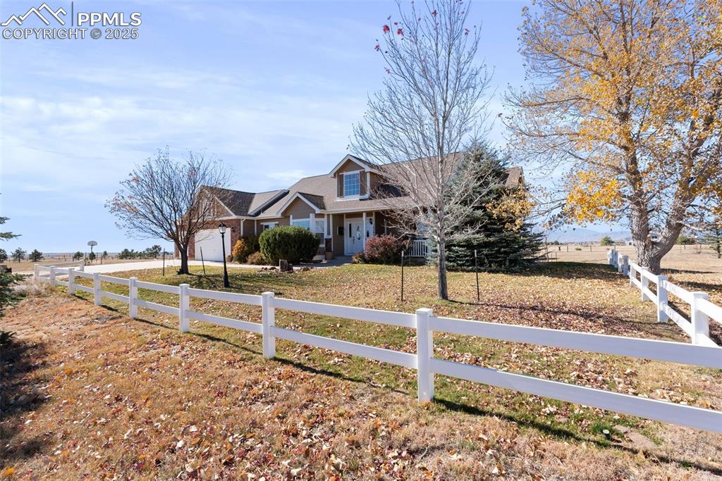 10295 Accipiter Drive photo 2