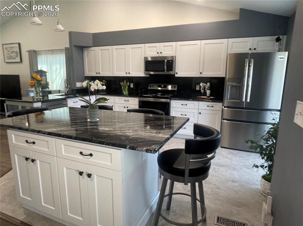 1450 Gumwood Drive photo 3