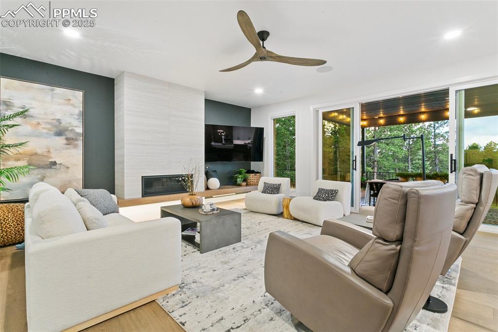 Natural light and Stellar views abound in the Great Room