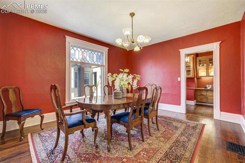 Large dining room offers attached butler's pantry