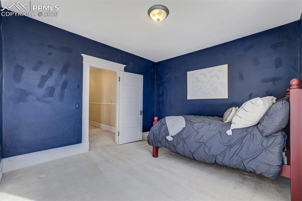 Spacious third bedroom