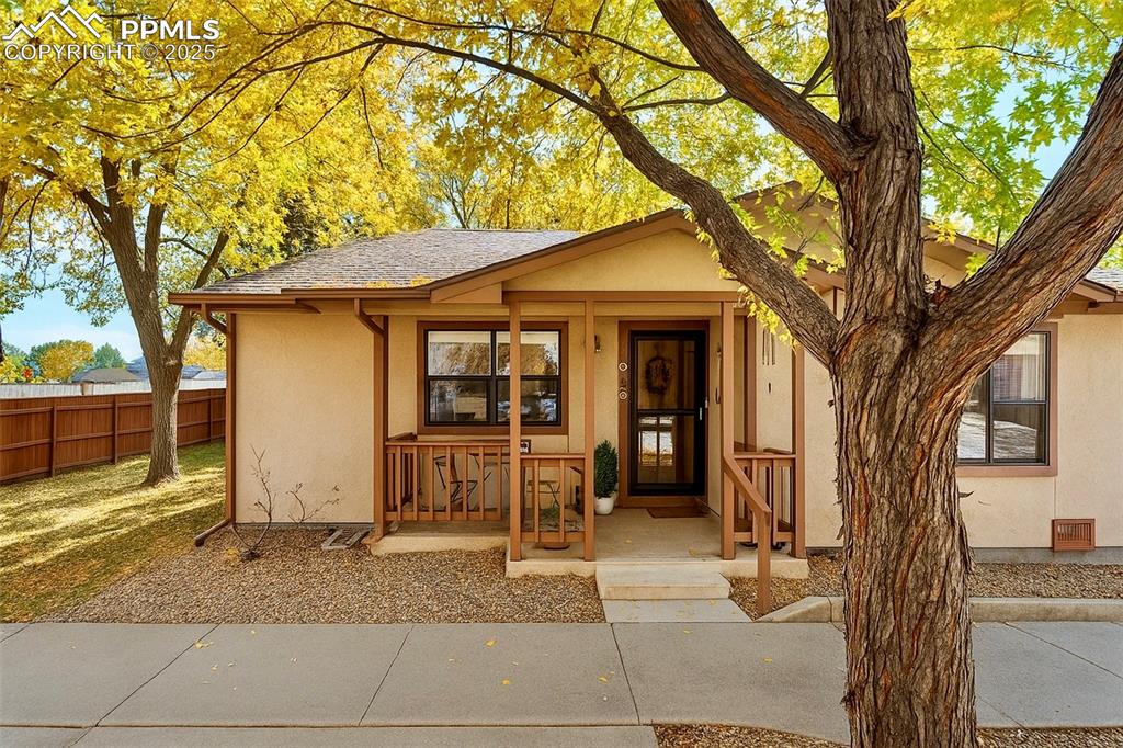 1018 Lutheran Way photo 2