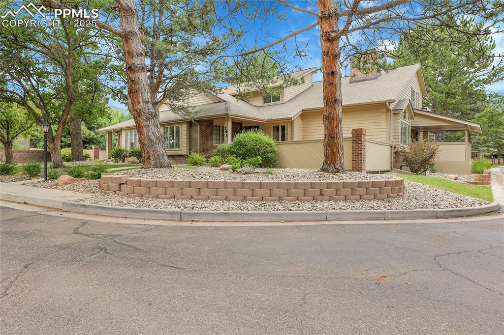 141 Miramar Drive photo 2