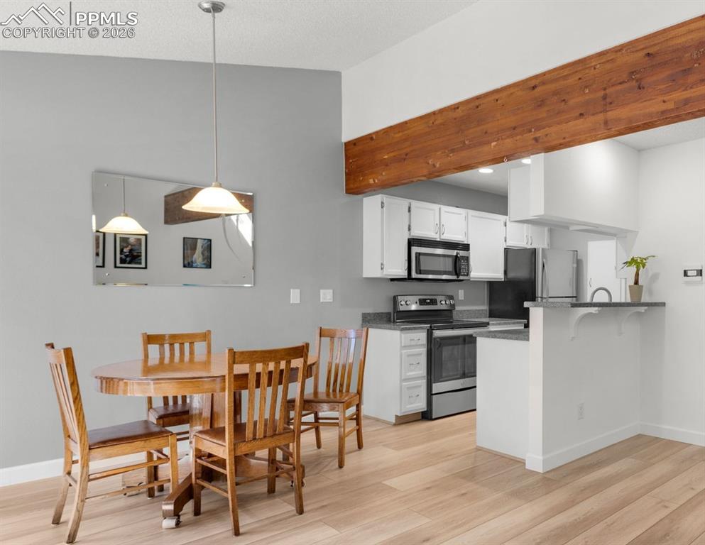 Striking, Architectural Beam