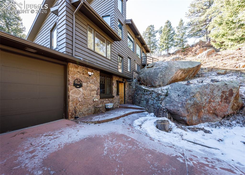 4825 Limestone Road photo 2