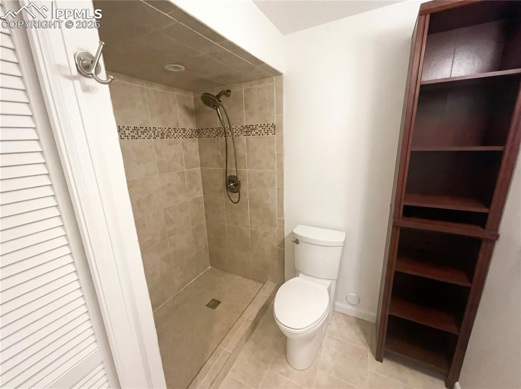 3911 Smoke Tree Drive