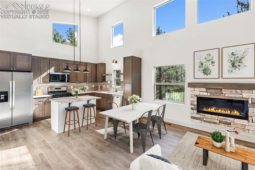 240 N Mountain Estates Road photo 3