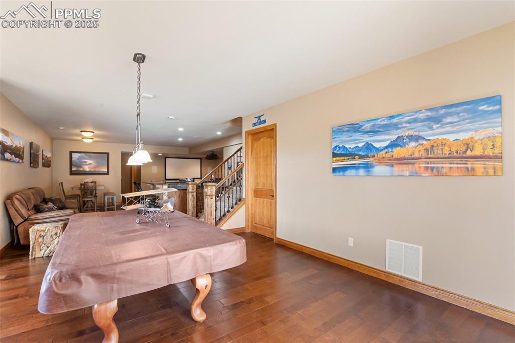 Rec room with visible vents, baseboards, recessed lighting, dark wood-style floors, and billiards