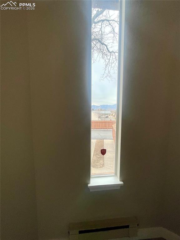 Detailed view of radiator heating unit