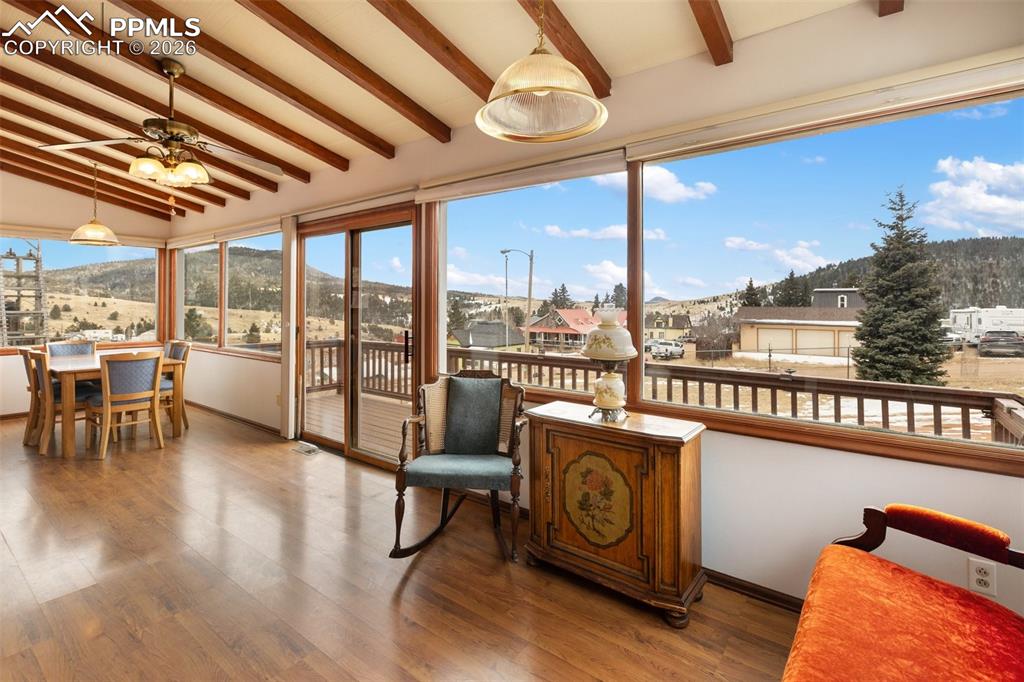 325 S Fourth Street photo 3