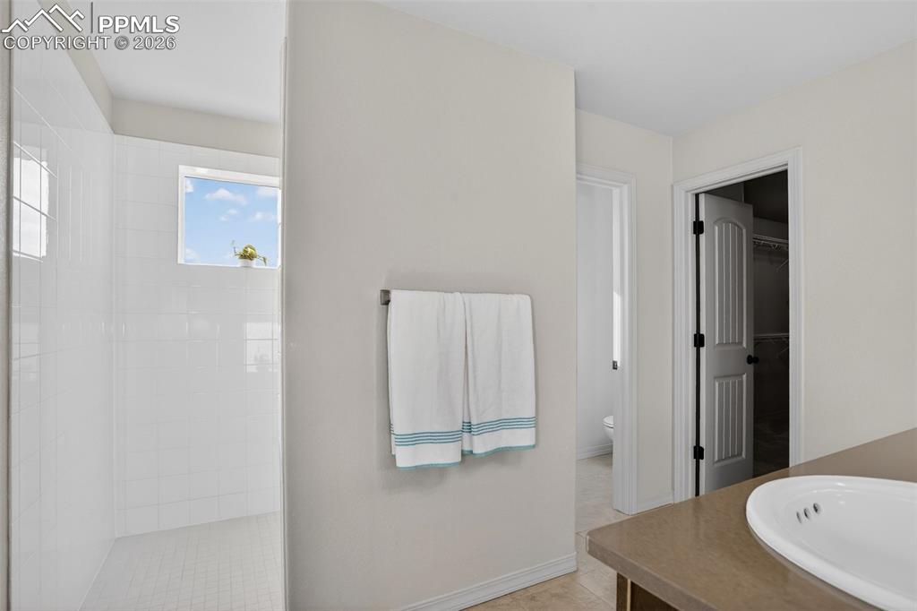 Master spa huge walk in shower