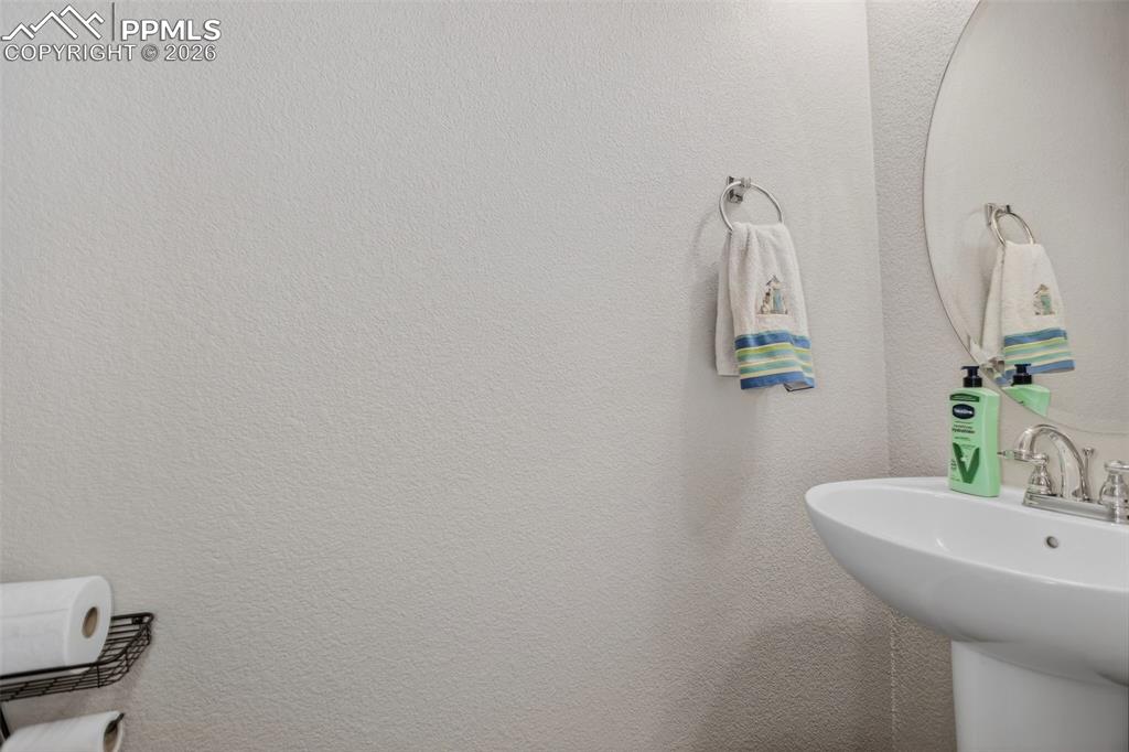 Main level powder room