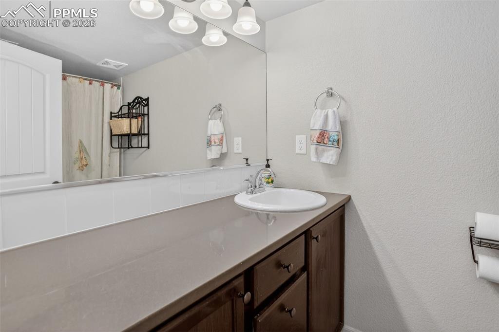 Full bathroom in basement