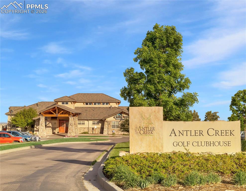 Antler Creek Golf Course and Madera’s Grill & Cantina 