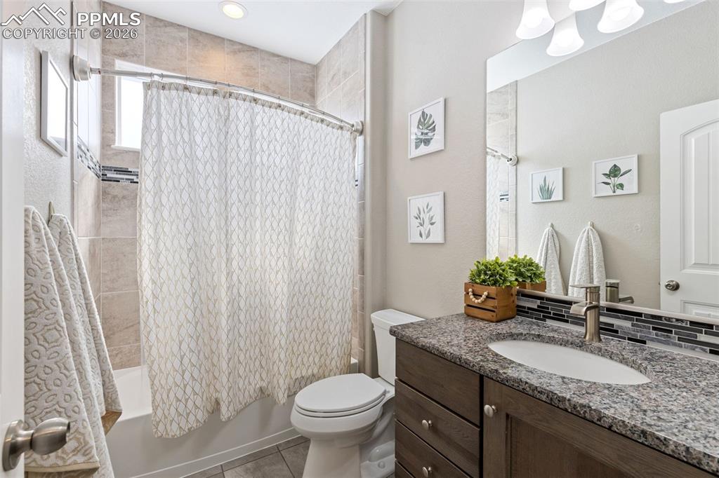 Full bath just a step from bdrm 2