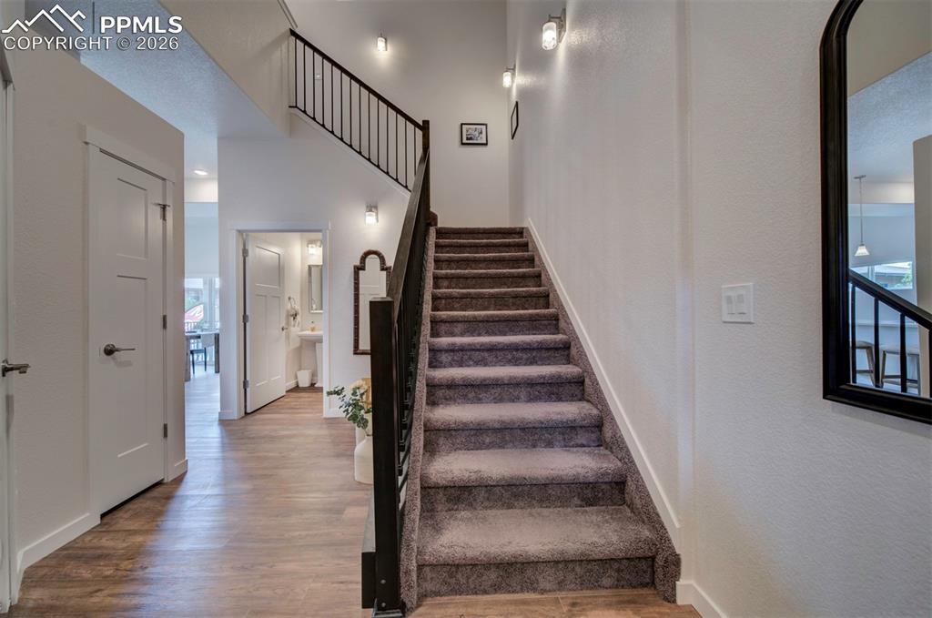 2162 Keara Heights photo 2