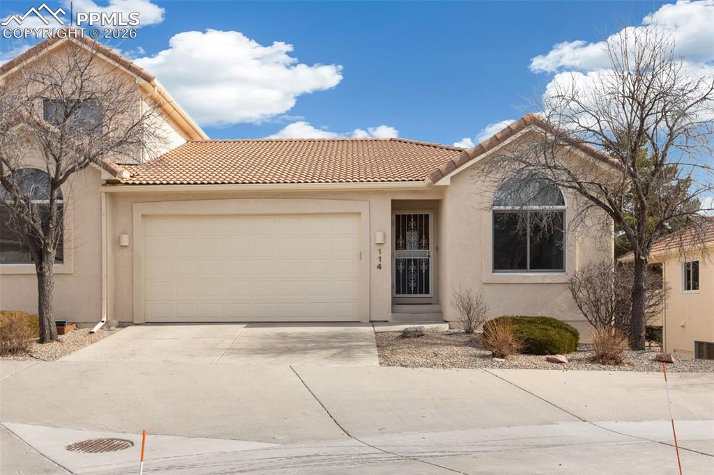 114 Luxury Lane photo 2