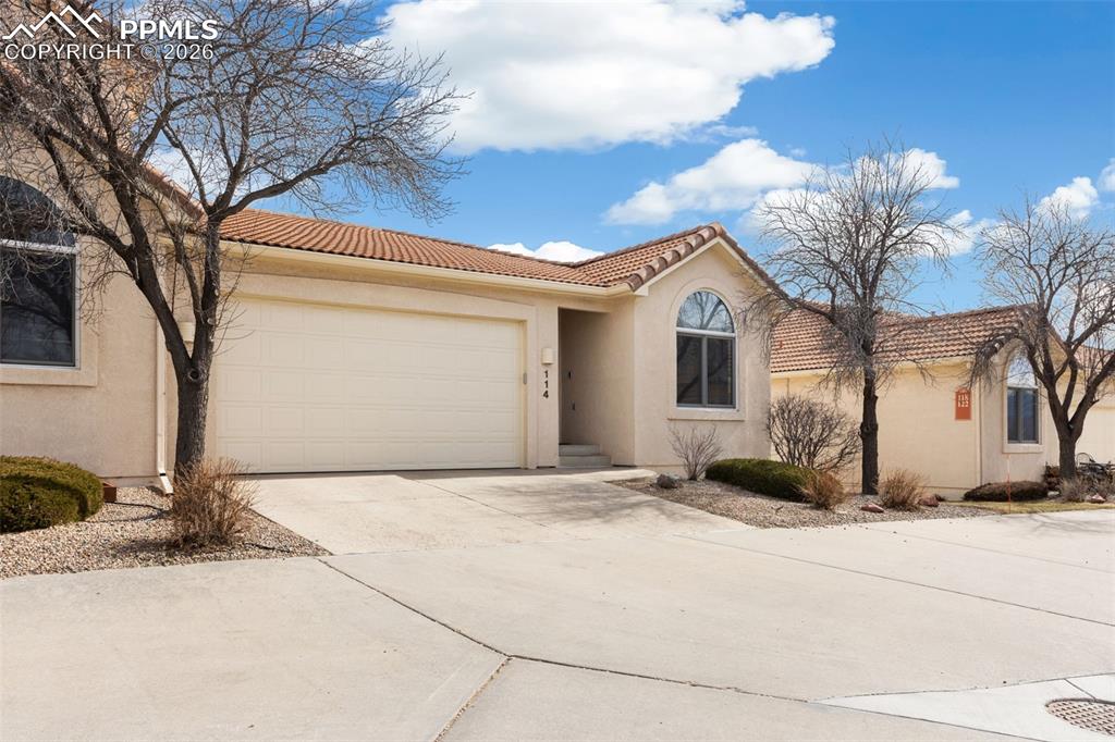 114 Luxury Lane photo 3