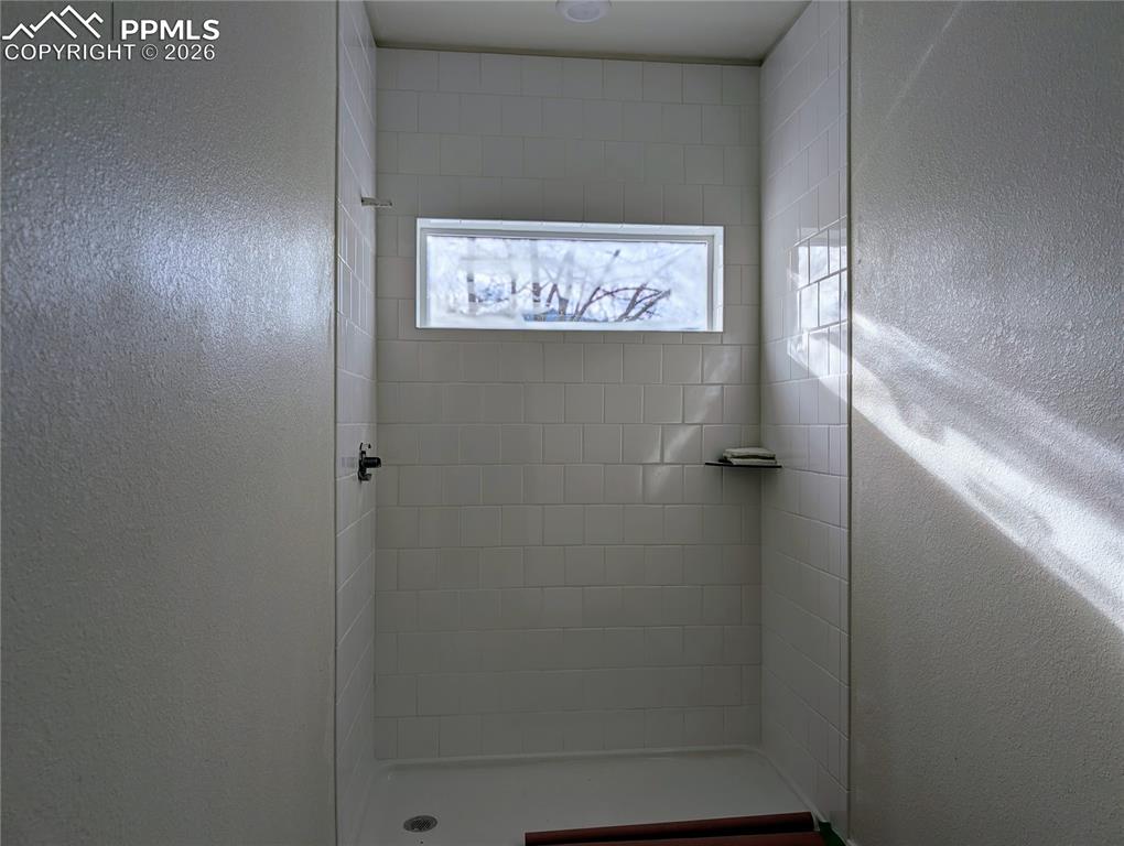 Full bathroom on upper level.