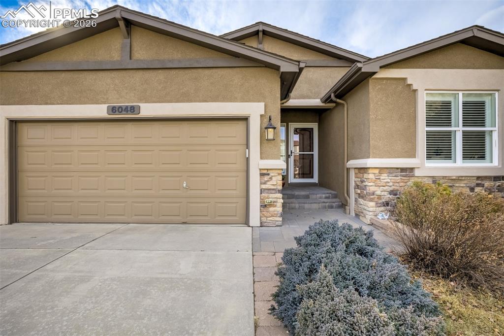 6048 Cumbre Vista Way photo 3