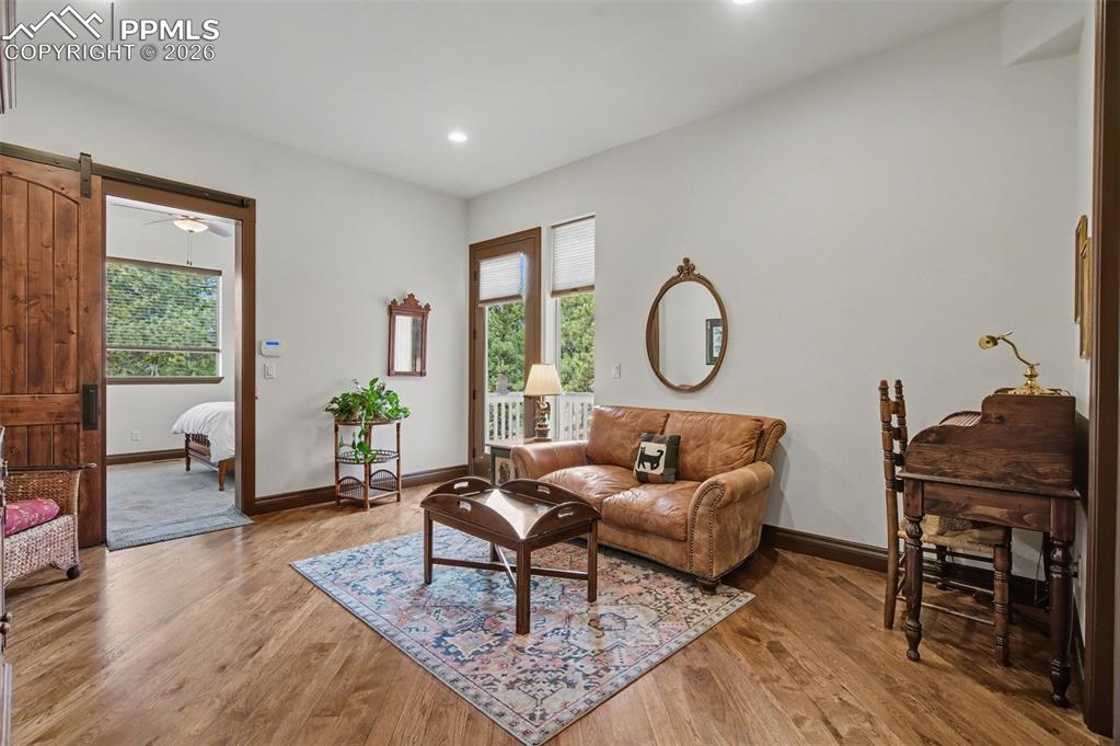 Main level Guest Suite