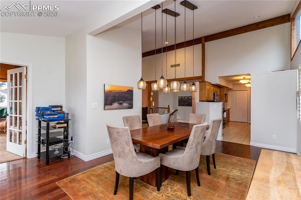 Wonderful flow from the living room, the kitchen & the sunroom.  An entertainers delight.