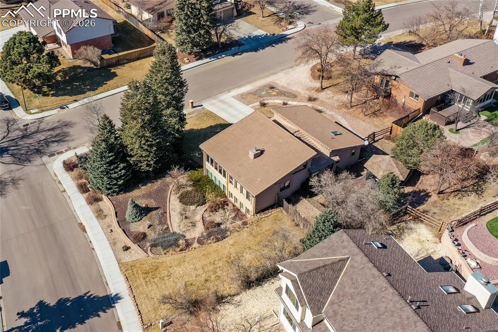 Plenty of space surrounding your home to provide lots of peace & quiet.