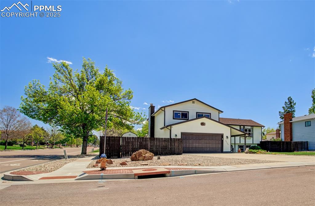 6485 Nanette Way photo 3