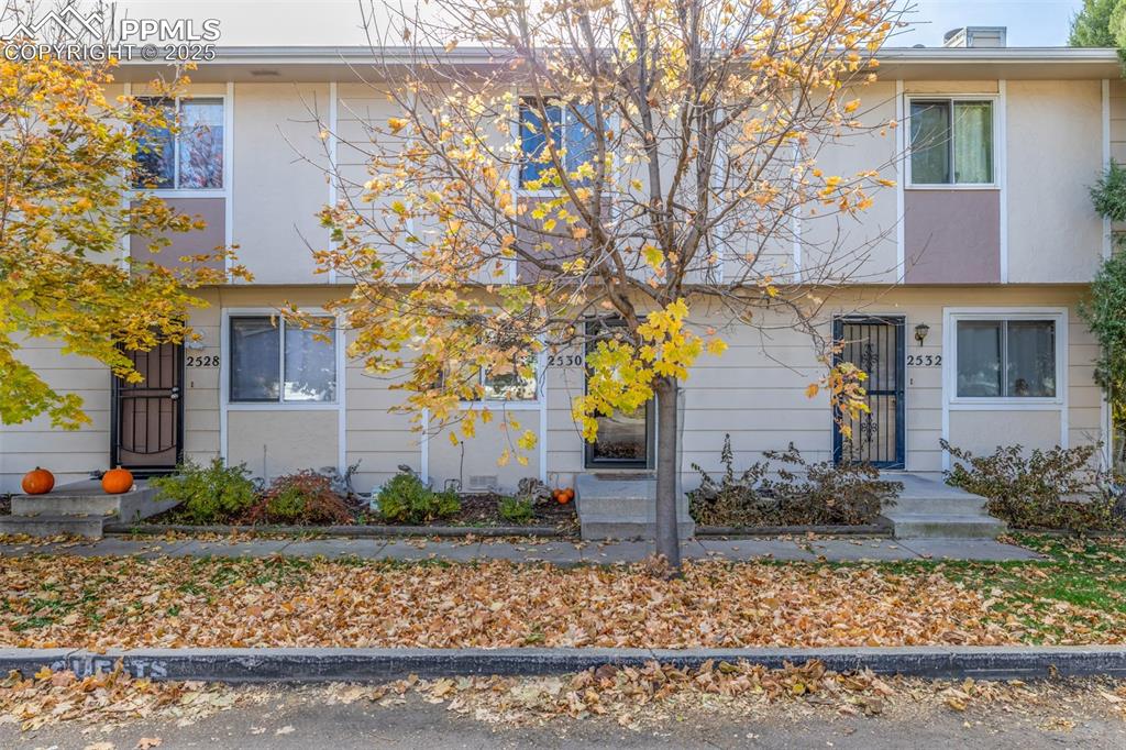 2530 Knob Hill Court