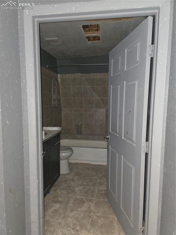 14250 Whistling Hills Lane