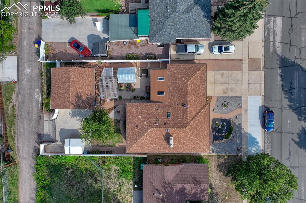 2443 Clarkson Drive photo 3