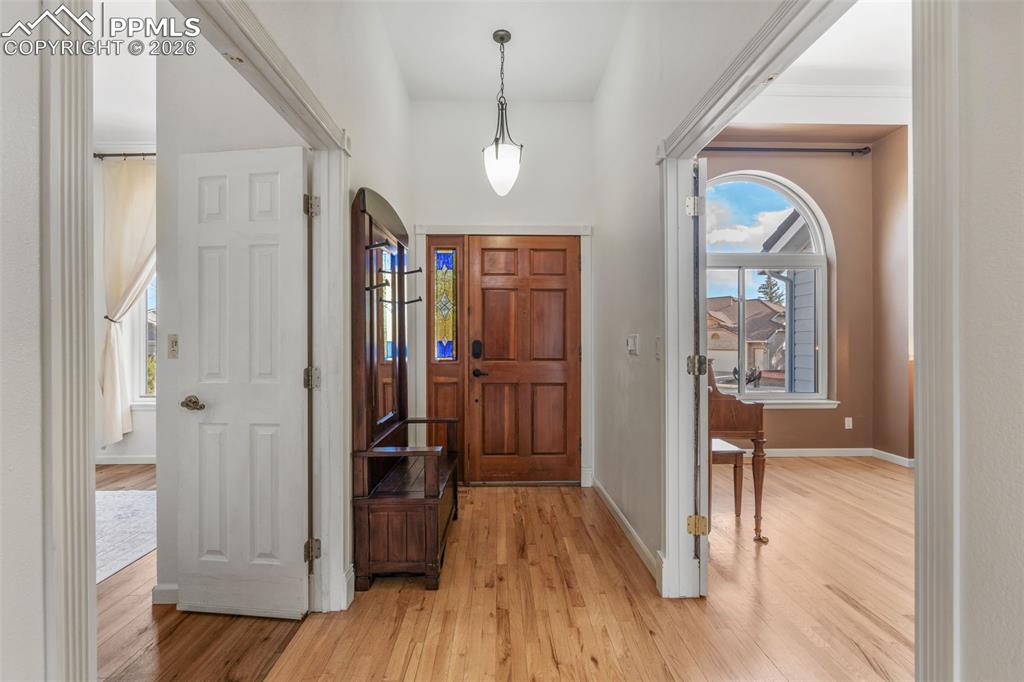 2640 Holman Court photo 3