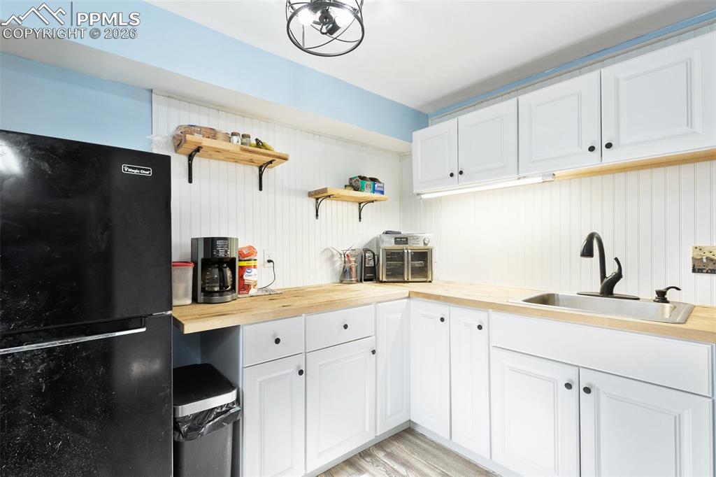 4054 Charleston Drive