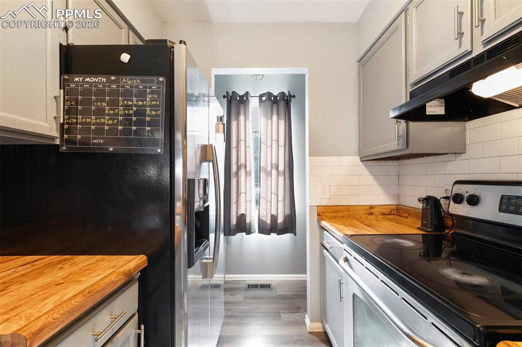 4054 Charleston Drive