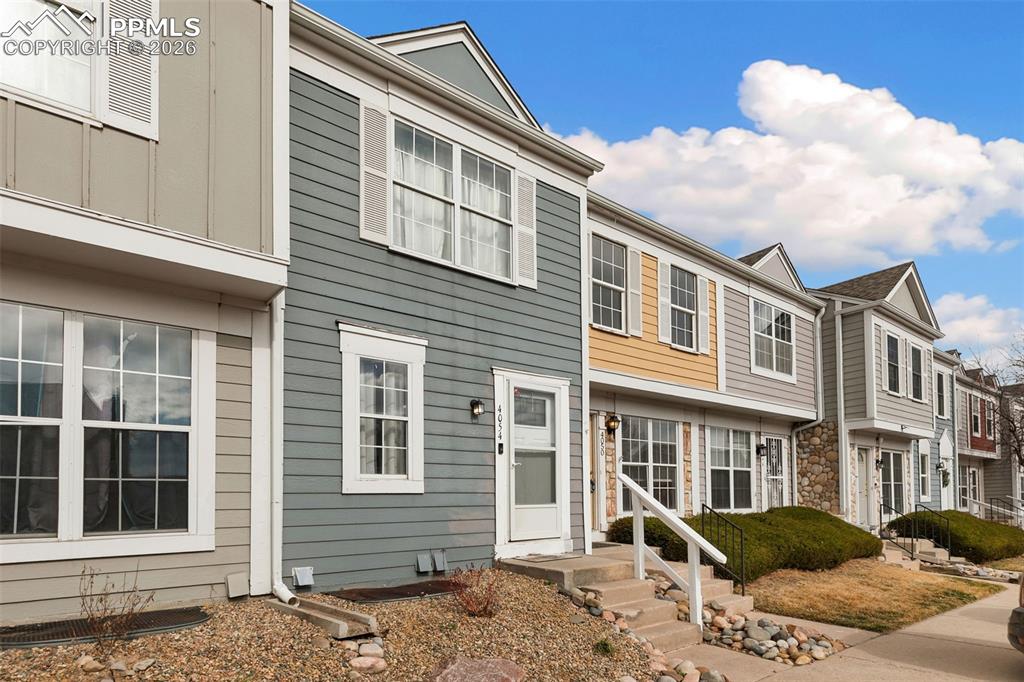 4054 Charleston Drive photo 2