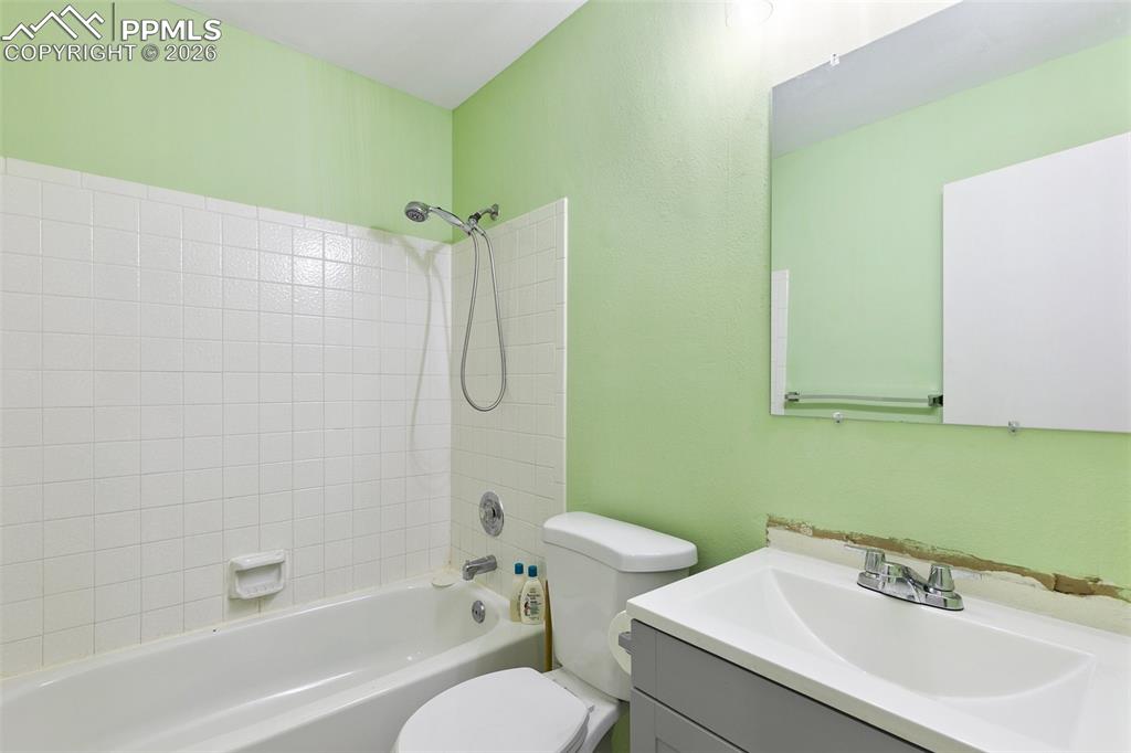 4054 Charleston Drive